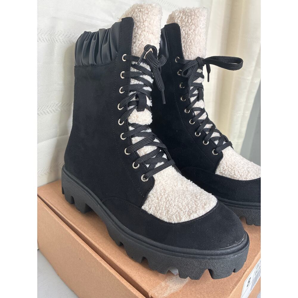 Journee Collection Elinor Lace-Up Lug Sole Booties Black Faux Shearling Size 8